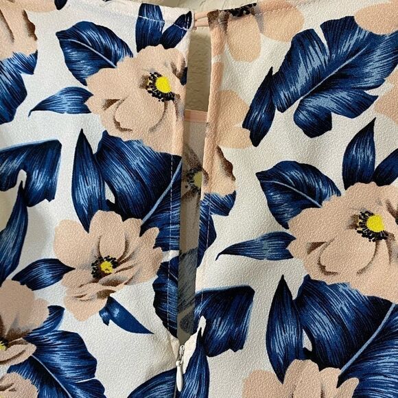 Harlowe & Graham Floral Romper - Picture 4 of 8